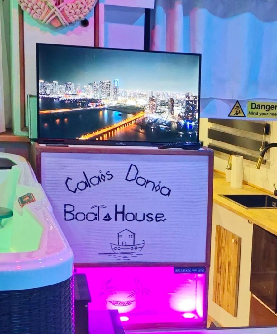 Calaidonia Boat House Hotell Calais Eksteriør bilde